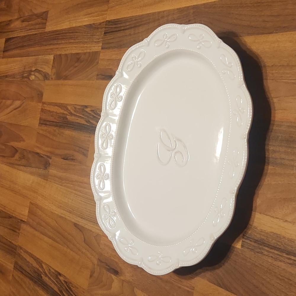 Mudpie Platter Signature Monogram Collection "G" Cream, Beaded Scalloped Edge